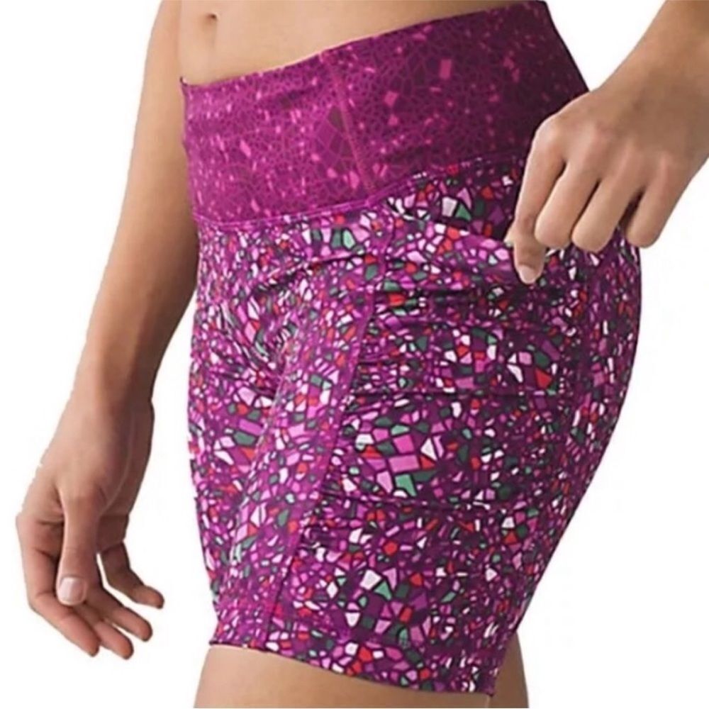 Lululemon Purple Mosaic Women's Shorts Size 2